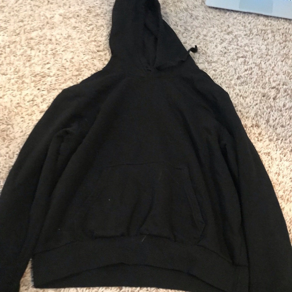 PLAIN BLACK HOODIE